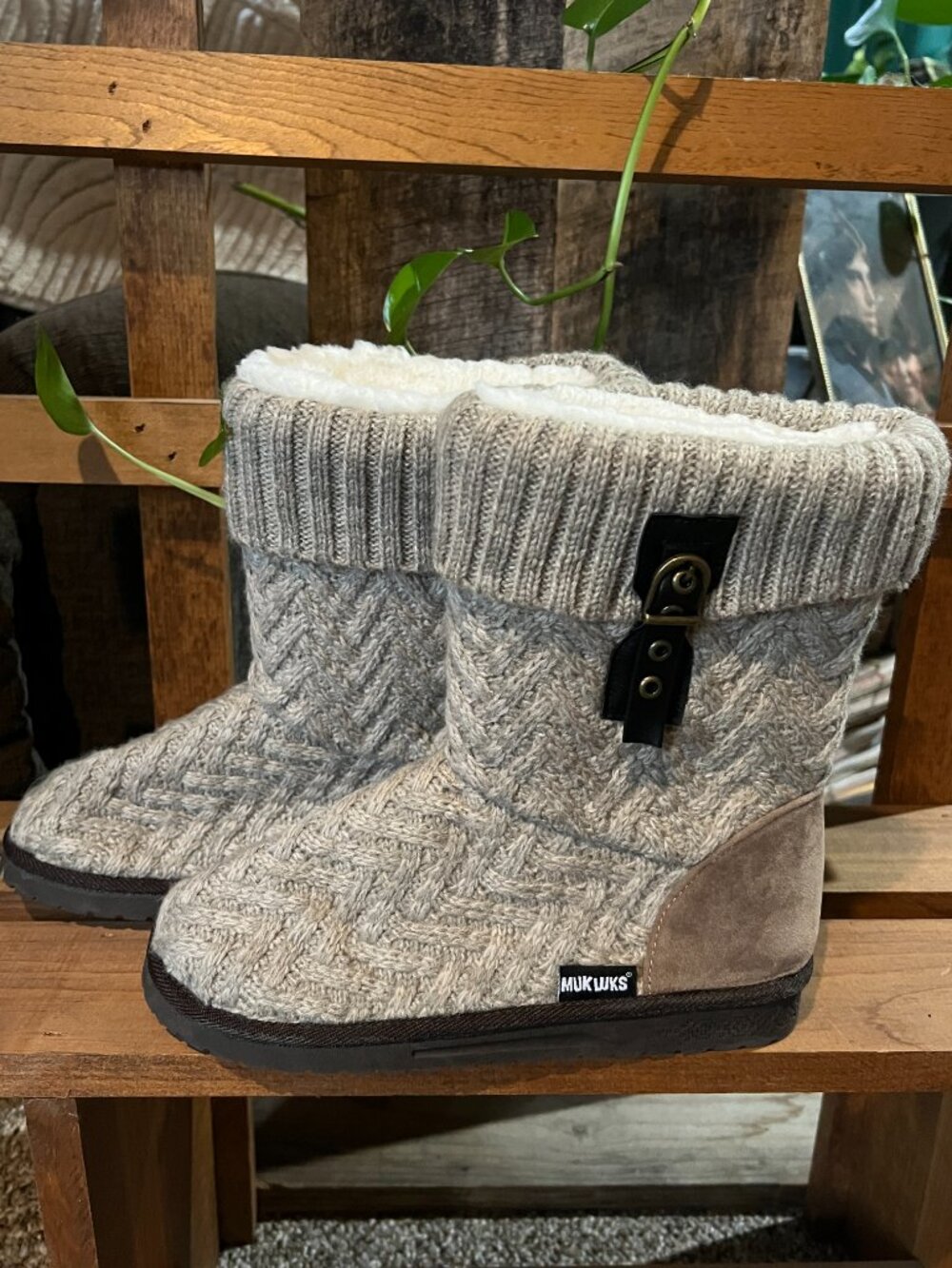 Muk Luks Oatmeal Sweater Knit Faux Suede Faux Fur Boots Size 8 - Picture 7 of 7